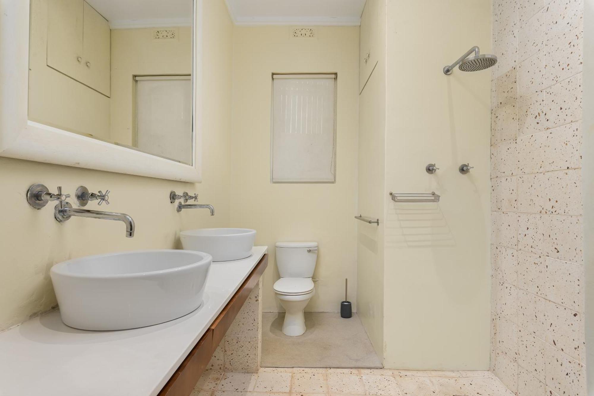 Neighbourgood Romney Guest house Cape Town